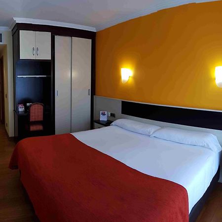 Hotel Venta De Etxalar Exterior foto