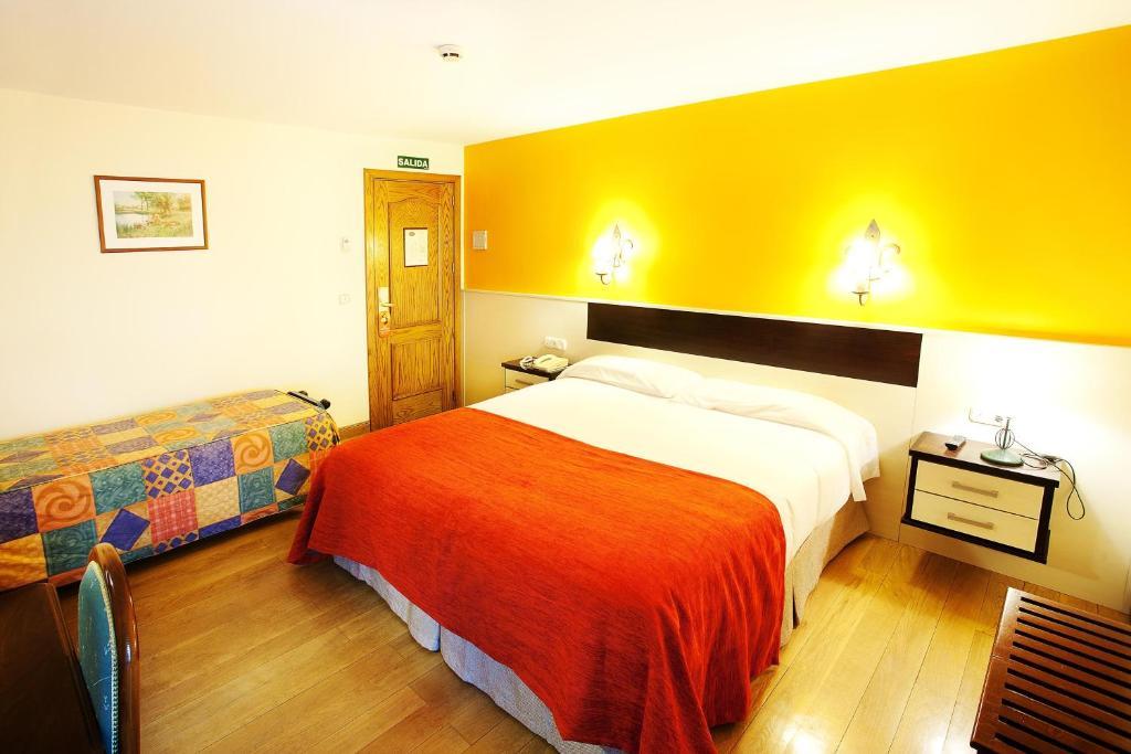 Hotel Venta De Etxalar Zimmer foto